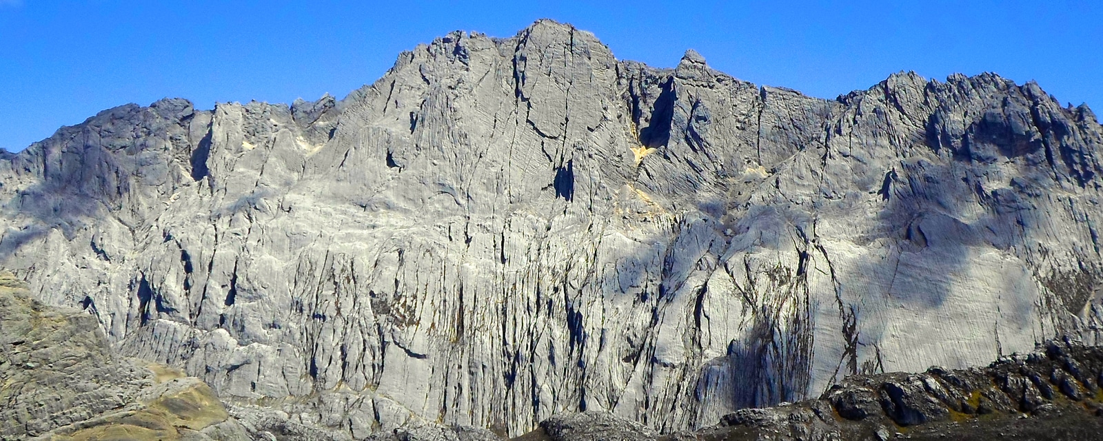 Climb Carstensz Pyramid – Alpine Ascents International